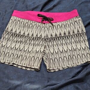 Women’s Printed Shorts with Pink Waistband